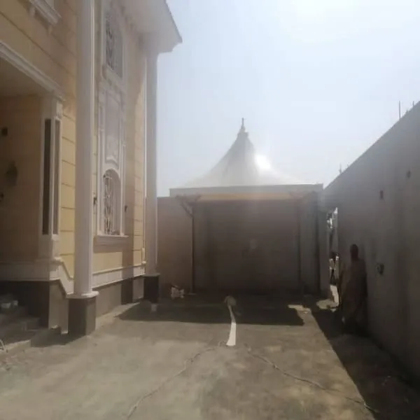 مظلات في تنومة