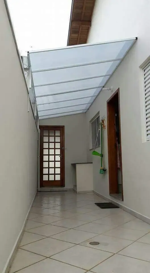 مظلات لكسان في أبها وخميس مشيط