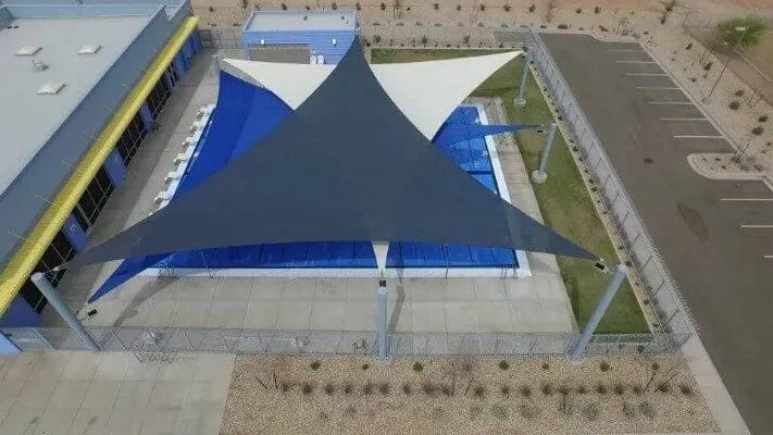 مظلات شراعية للمساحات المفتوحة تركيب في ابها