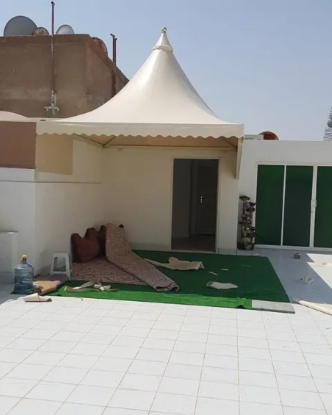 مظلات قبة هرمي تركيب في ابها