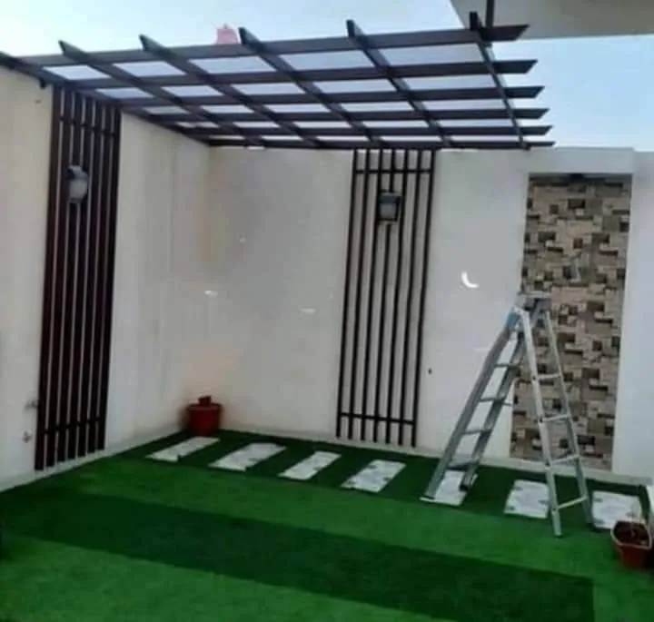 مظلات وجلست سرات عبيده