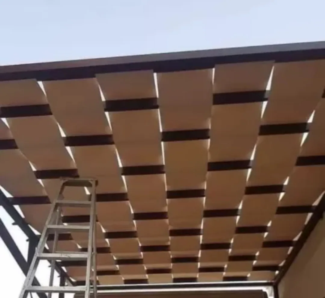 مظلات وجلست سرات عبيده
