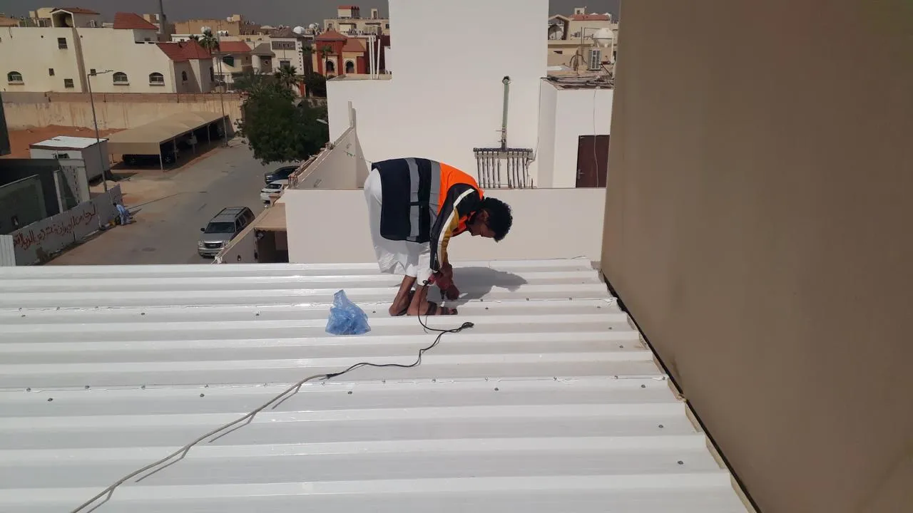 تركيب سقف ساندوتش بانل خميس مشيط