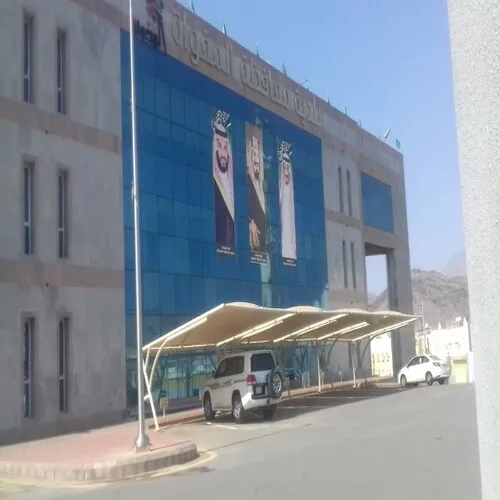 مظلات مواقف سيارات متعددة خميس مشيط